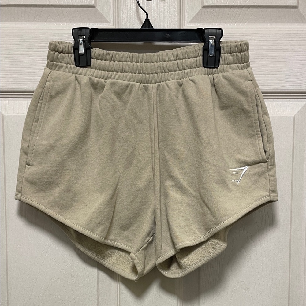 Gymshark | TRAINING | SWEAT | SHORTS
Pebble Grey | Comfortable | Size S